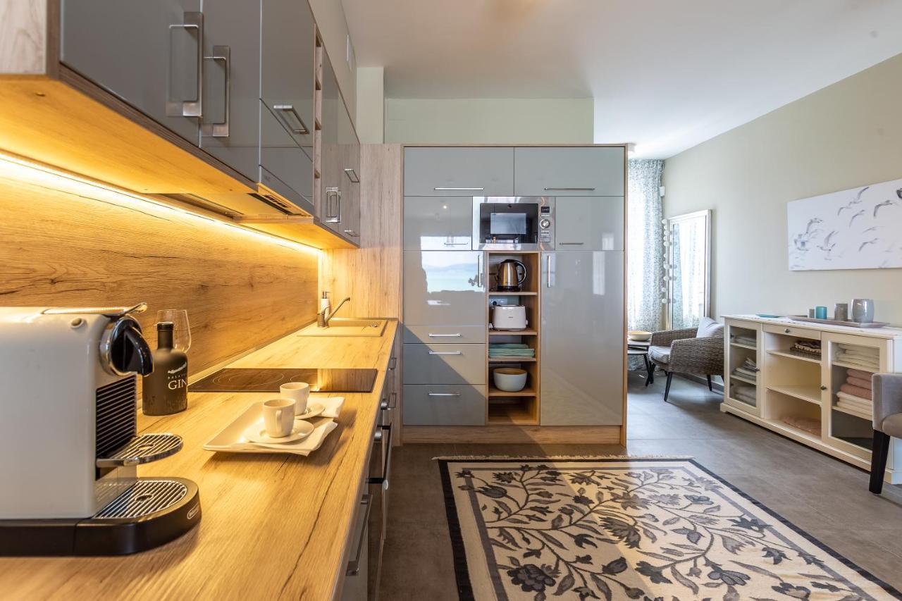 Lake Side Luxury Steps To The Lake Lela - Happy Rentals Balatonlelle Luaran gambar