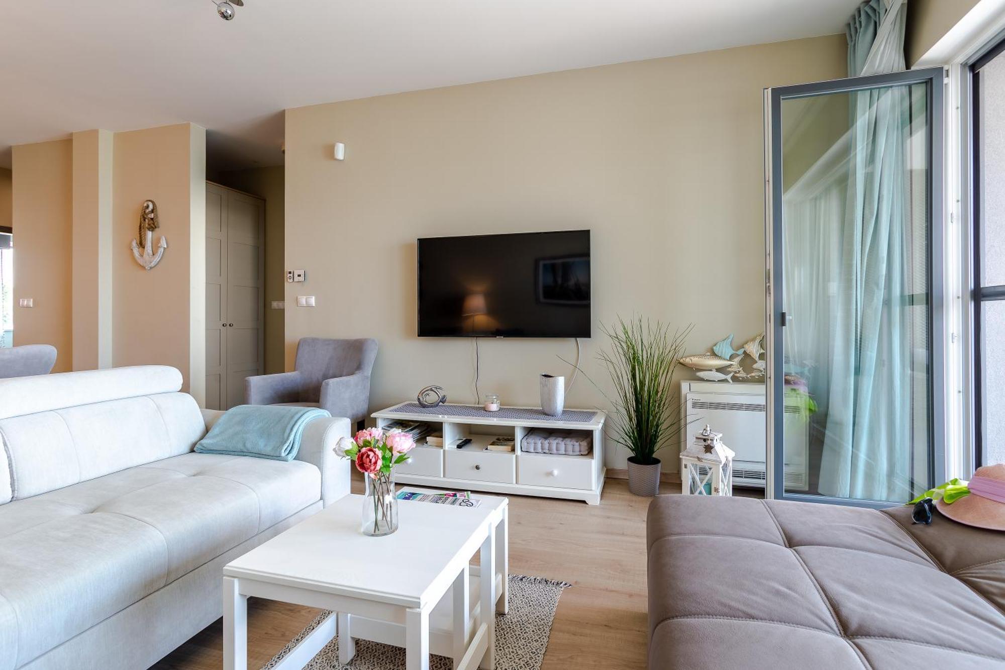 Lake Side Luxury Steps To The Lake Lela - Happy Rentals Balatonlelle Luaran gambar